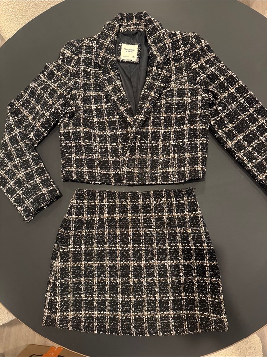Abercrombie & Fitch Dresses & Skirts - Cropped Black Tweed Mini Skort - Abercrombie & Fitch